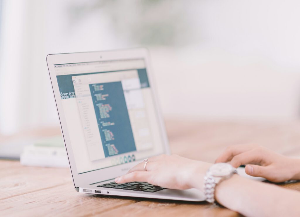 How to avoid eye strain at work and at home